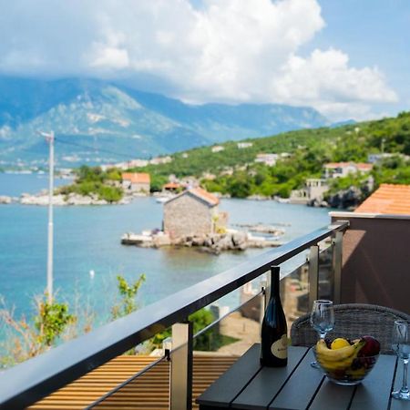 Family House Bjelila Villa Tivat Exterior foto