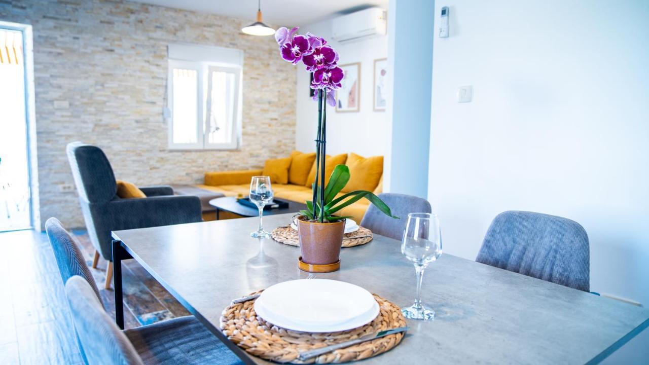 Family House Bjelila Villa Tivat Exterior foto