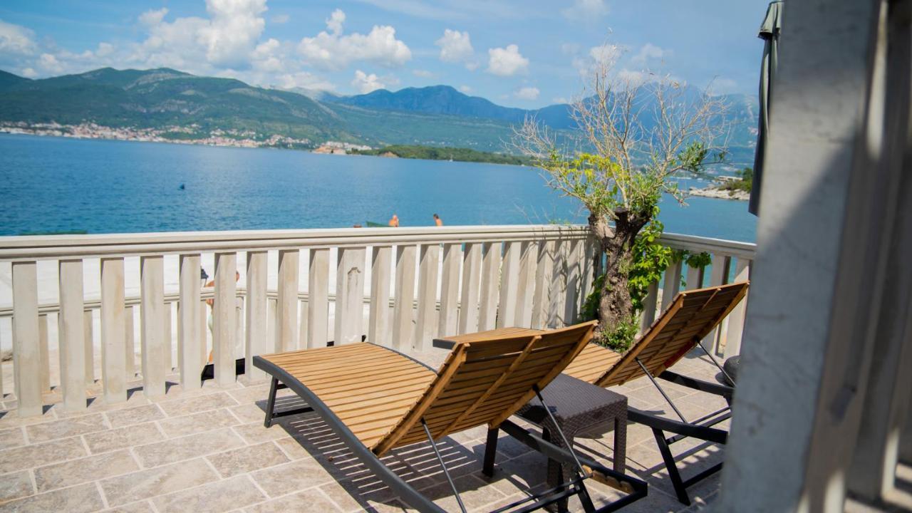 Family House Bjelila Villa Tivat Exterior foto