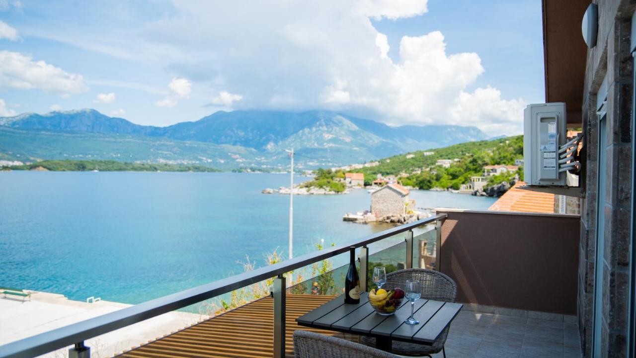 Family House Bjelila Villa Tivat Exterior foto