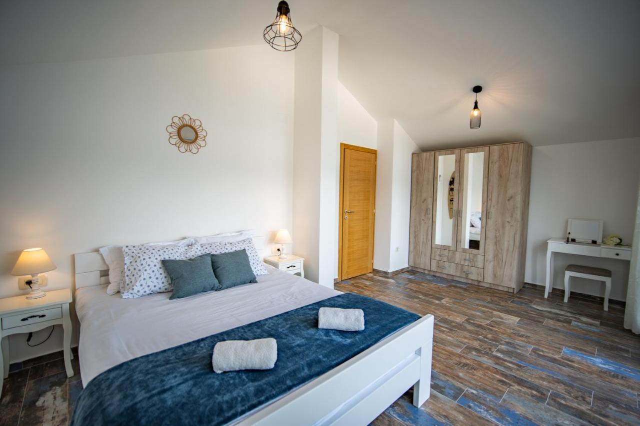 Family House Bjelila Villa Tivat Exterior foto